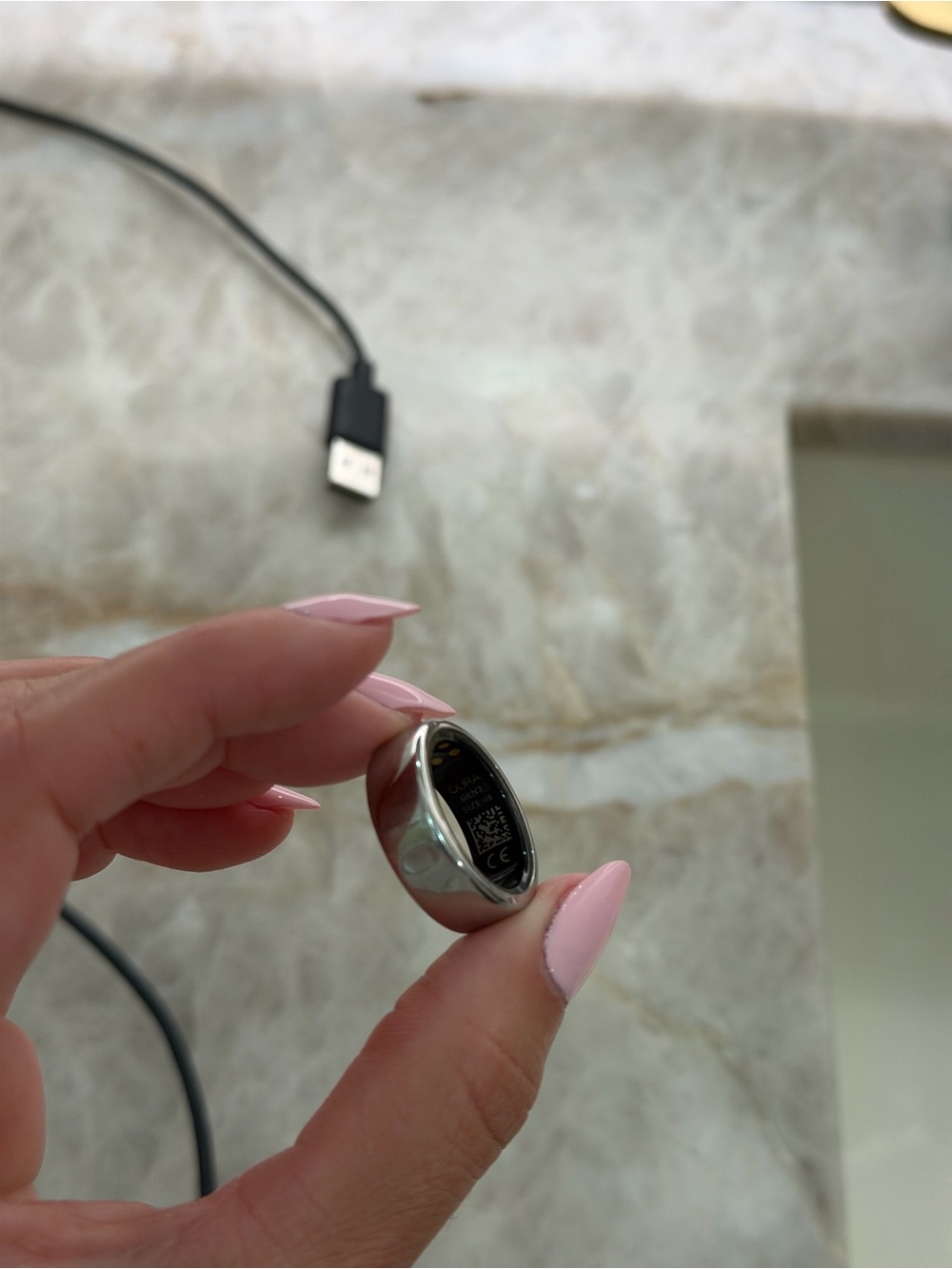 OURA RING Gen 3 size 8 - Picture 7 of 12